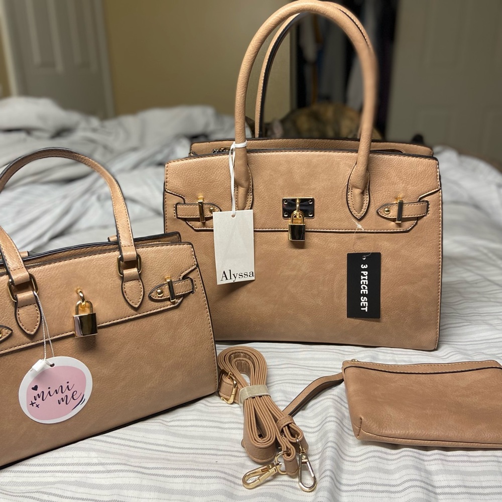 Alyssa Ashley 3-Piece Set